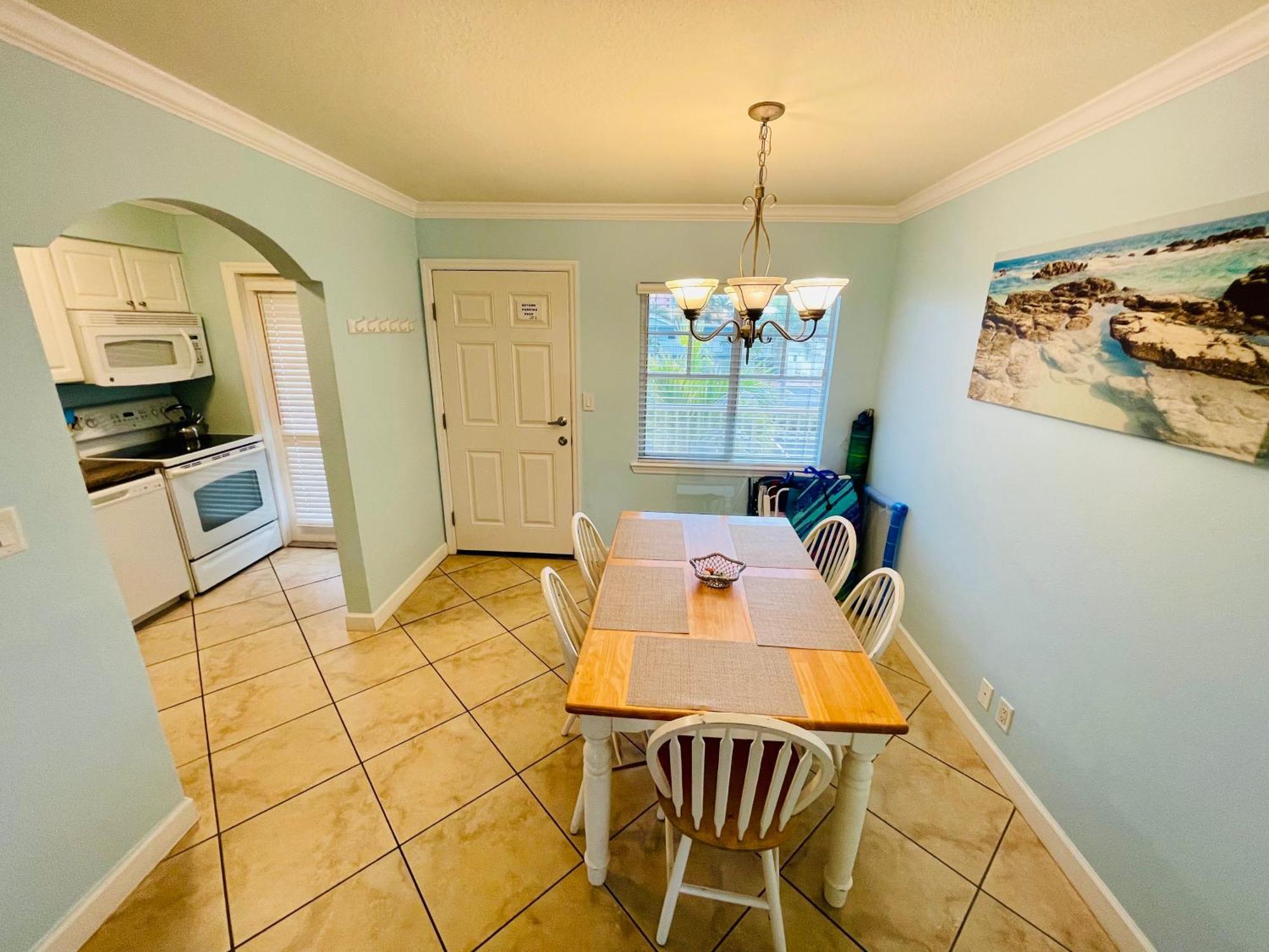 Gulf Coast Gem Private Condo - 2Bed, 1Bath, Sleeps 6, Across The Street From Beach & Gulf, Game Room, Pool Clearwater Beach Bagian luar foto